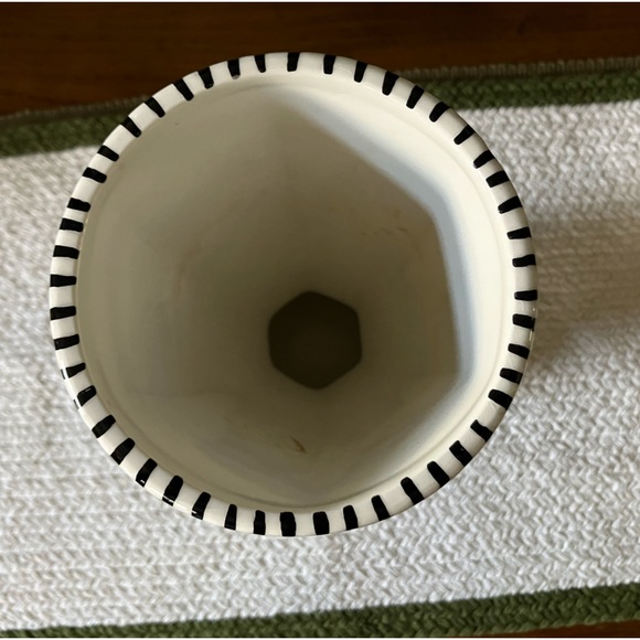 Prospero Vase (HAND PAINTED) - Picture 5 of 11